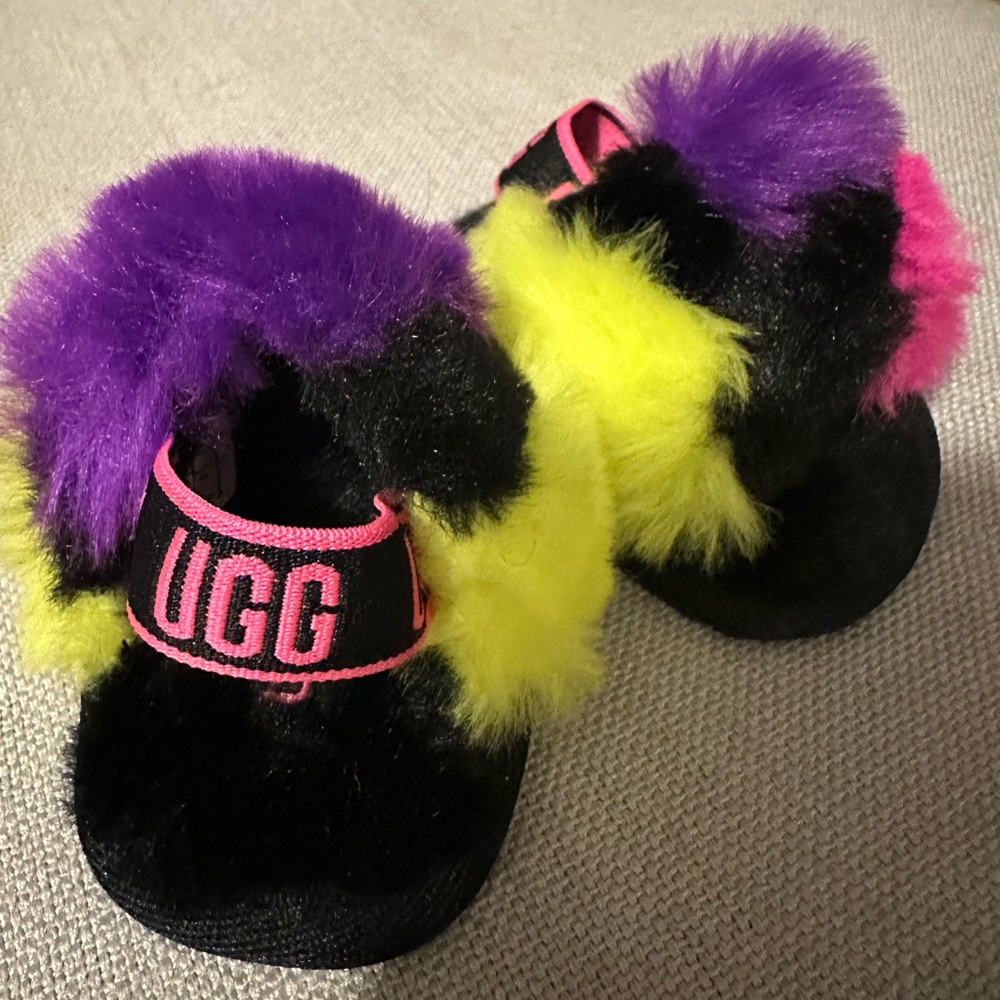 Baby ugh slippers brand new no box